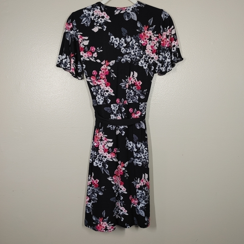 White House Black Market Reversible Floral Print Faux Wrap Dress Size 0 - Picture 3 of 13